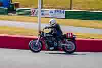 Vintage-motorcycle-club;eventdigitalimages;mallory-park;mallory-park-trackday-photographs;no-limits-trackdays;peter-wileman-photography;trackday-digital-images;trackday-photos;vmcc-festival-1000-bikes-photographs